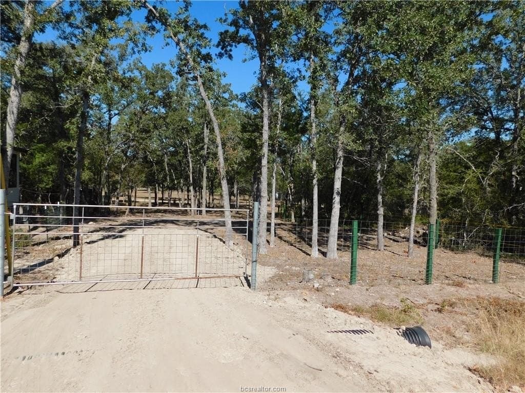 0.34 acres in Burleson County