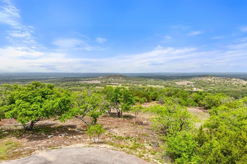 5.66 acres in Blanco County gallery image 3