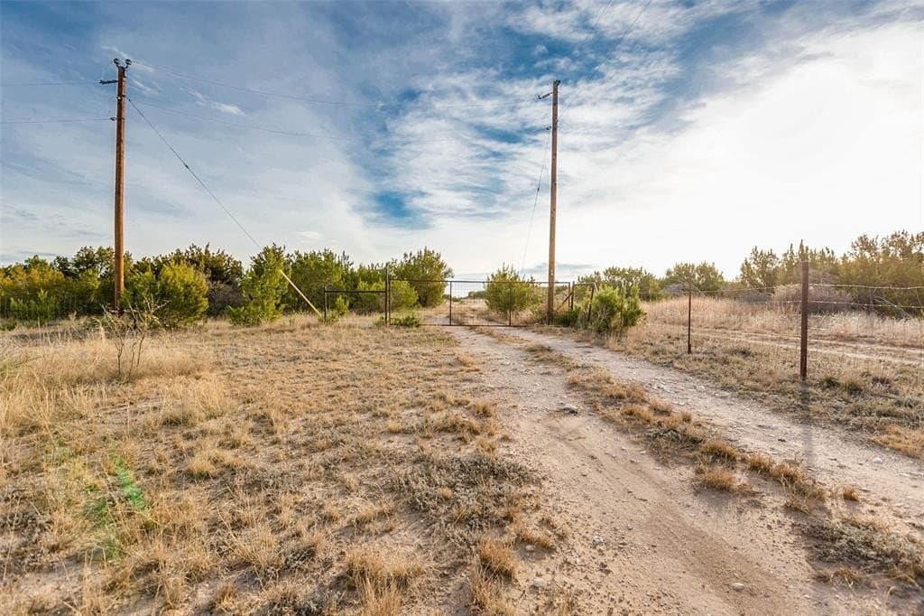140 acres in Coke County gallery image 2