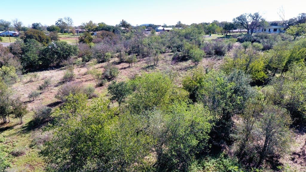 0.93 acres in Llano County gallery image 4