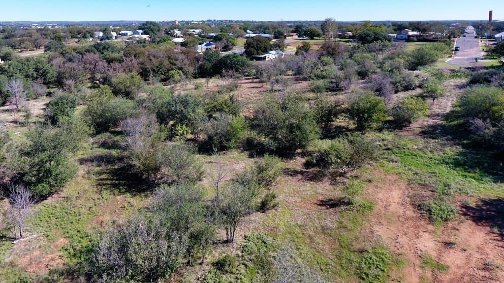 0.93 acres in Llano County gallery image 3