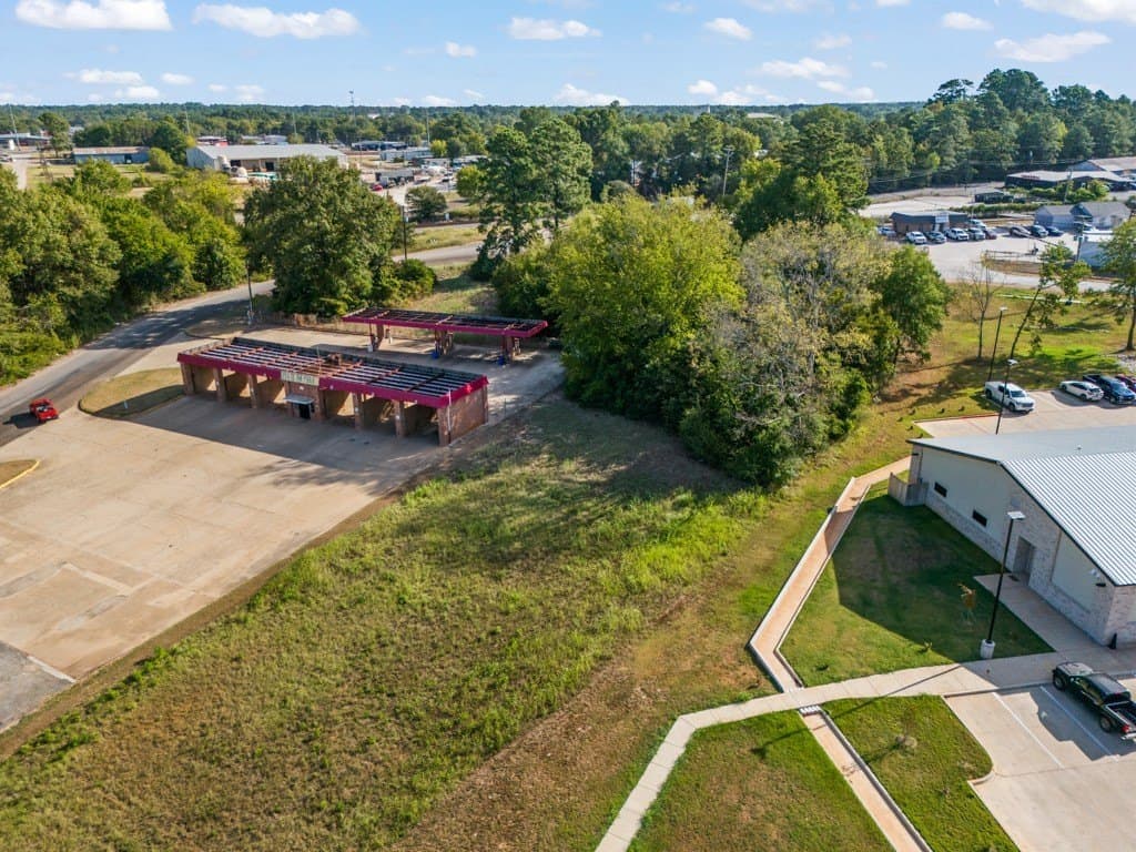 1.58 acres in Gregg County - photo 8