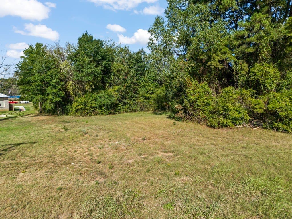 1.58 acres in Gregg County - photo 16