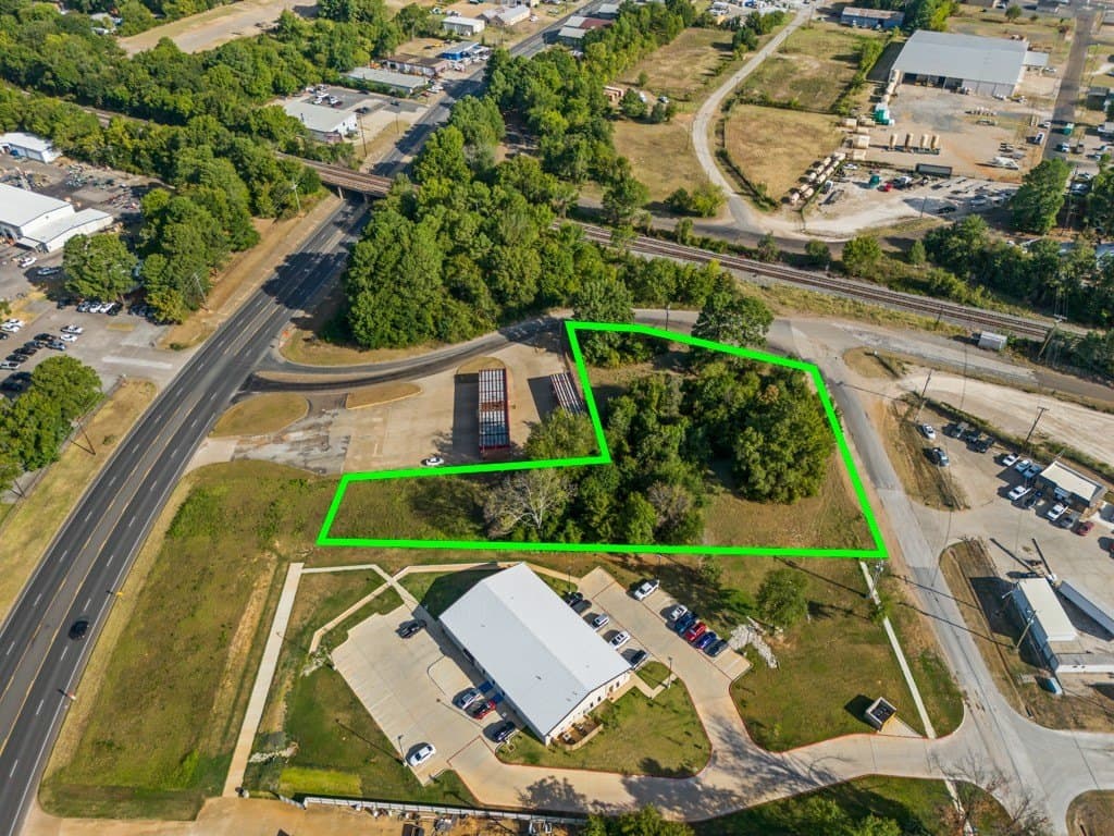 1.58 acres in Gregg County - photo 2