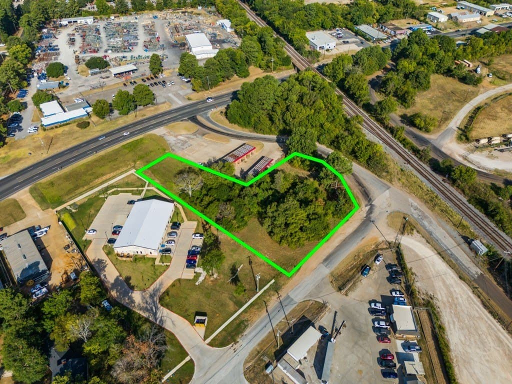 1.58 acres in Gregg County - photo 3