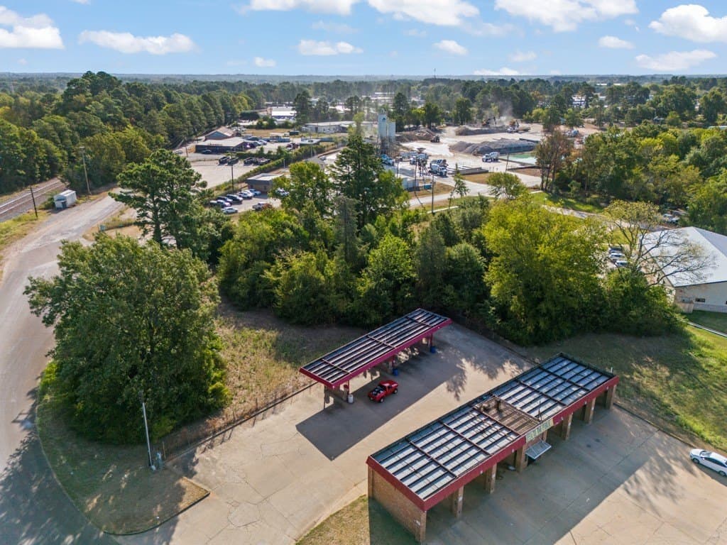 1.58 acres in Gregg County - photo 12
