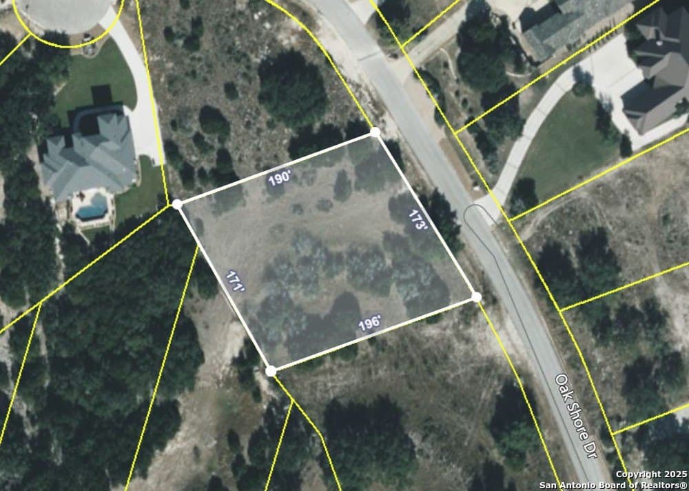 0.84 acres in Comal County - photo 4