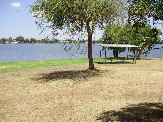 0.31 acres in Llano County - photo 8