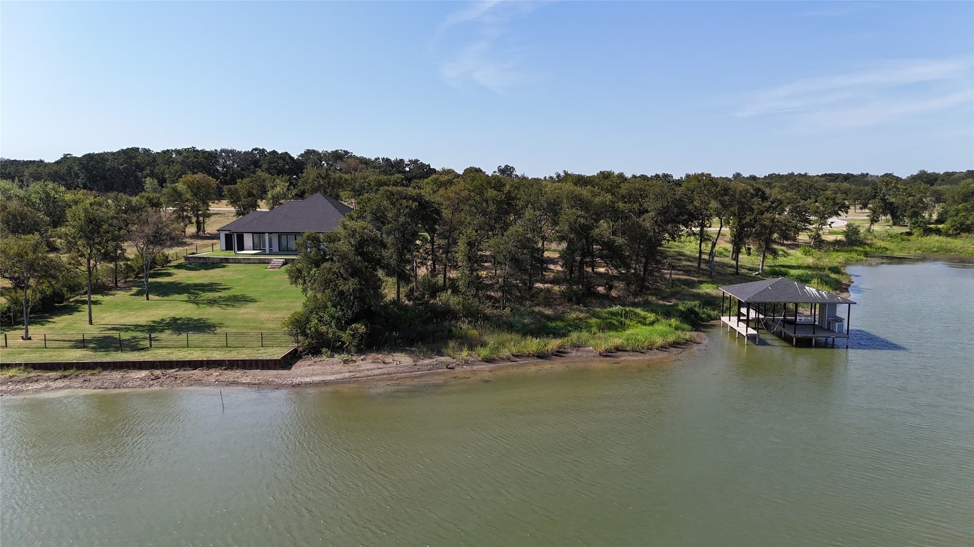 1.01 acres in Navarro County - photo 4