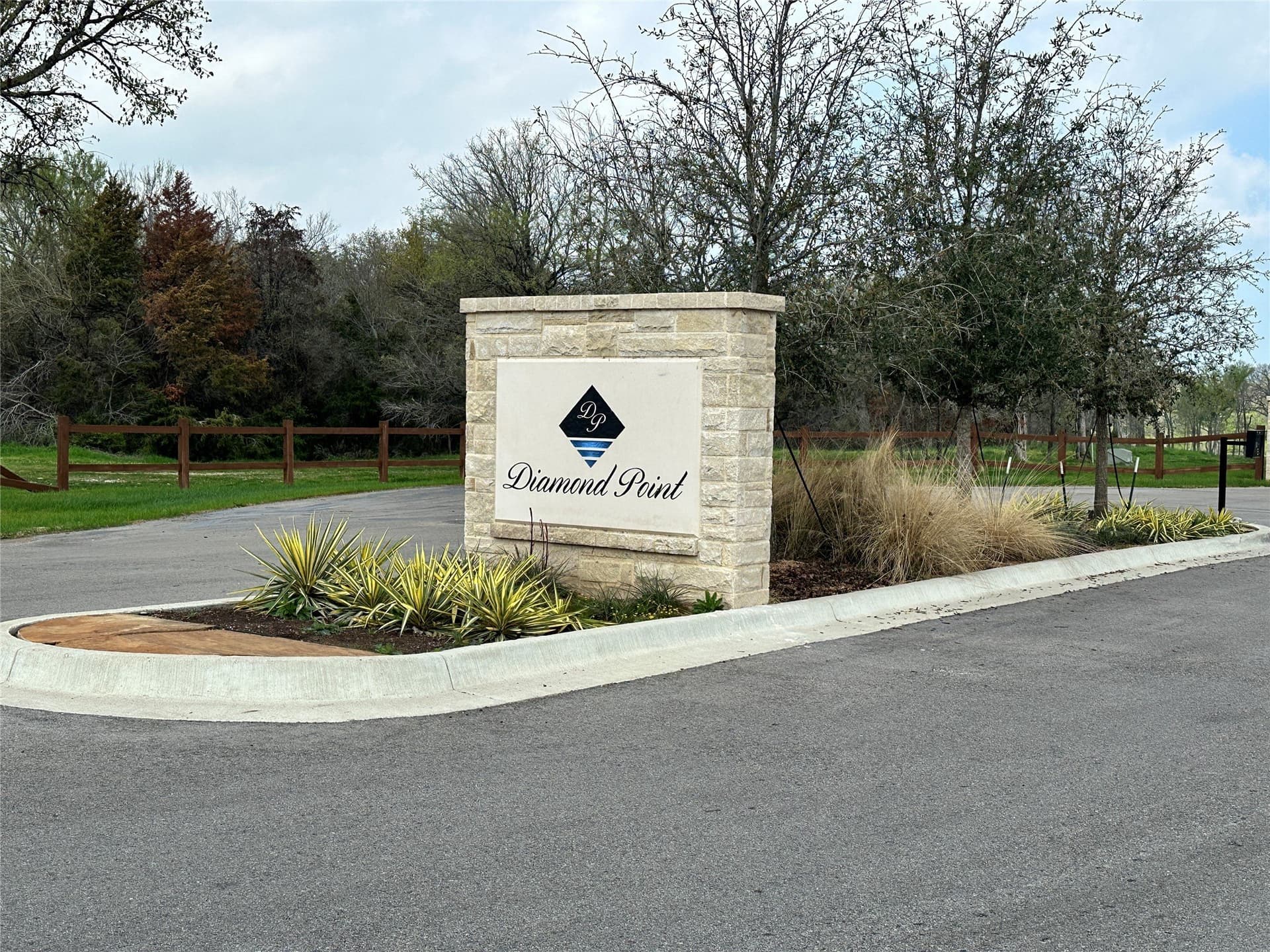 1.01 acres in Navarro County - photo 39