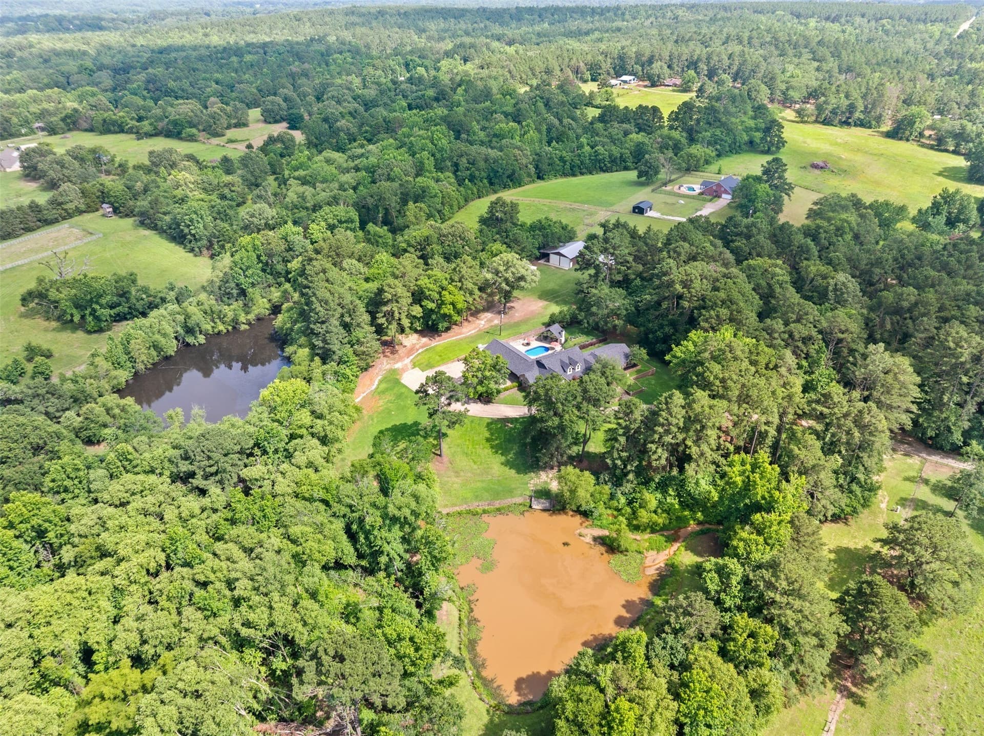 35.92 acres in Smith County gallery image 4