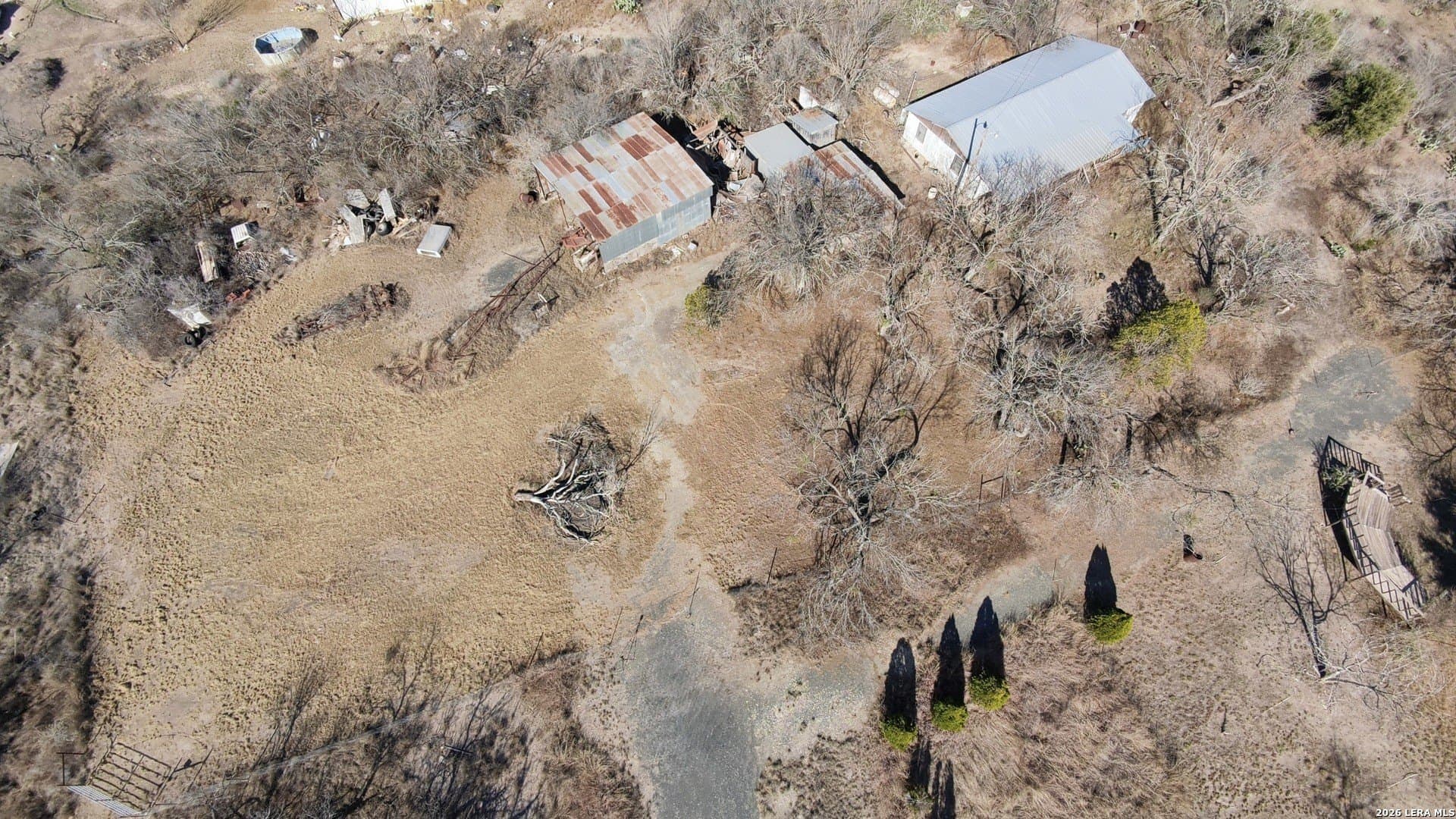 1.27 acres in Uvalde County gallery image 3