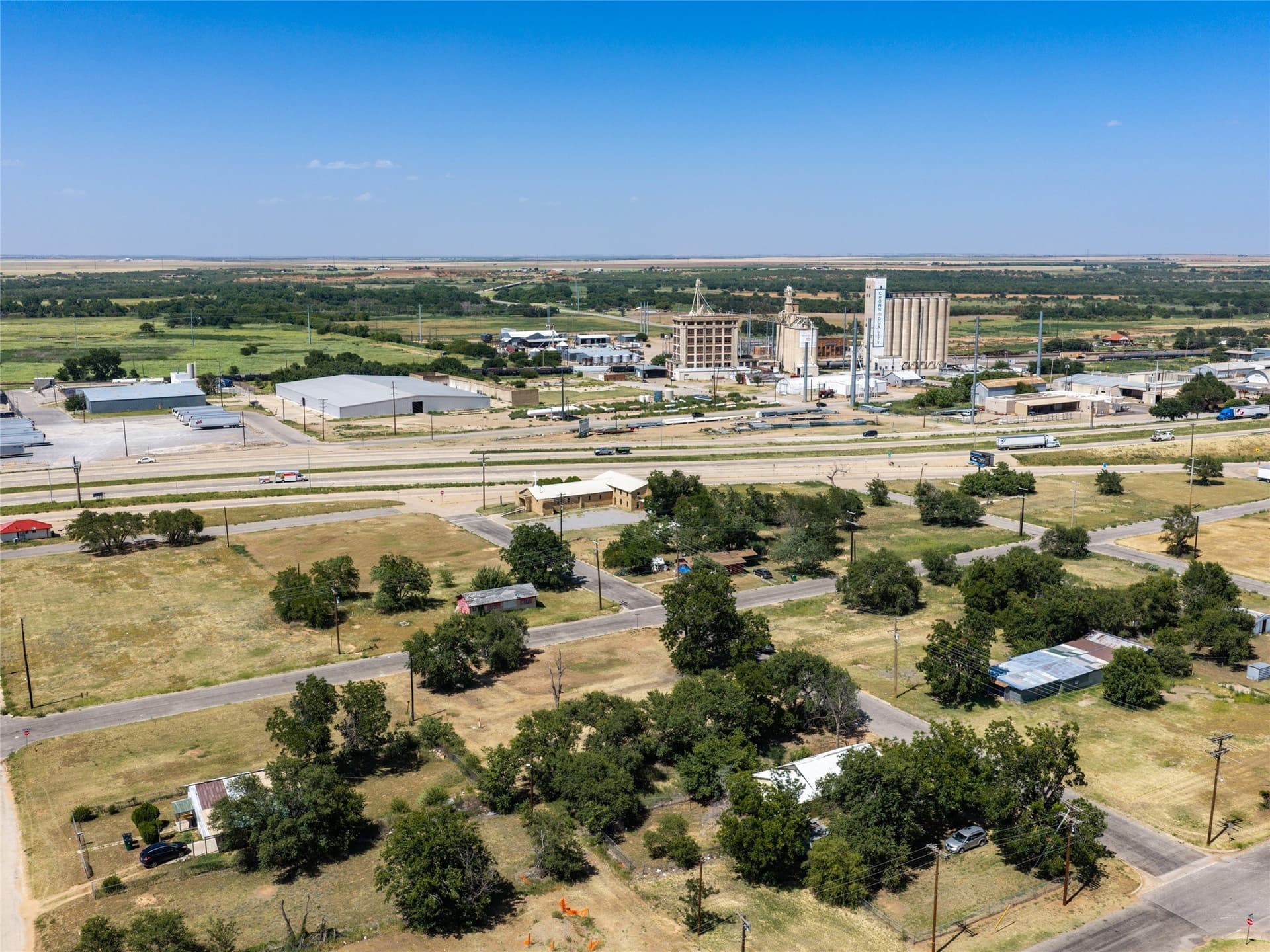 0.08 acres in Wilbarger County - photo 2