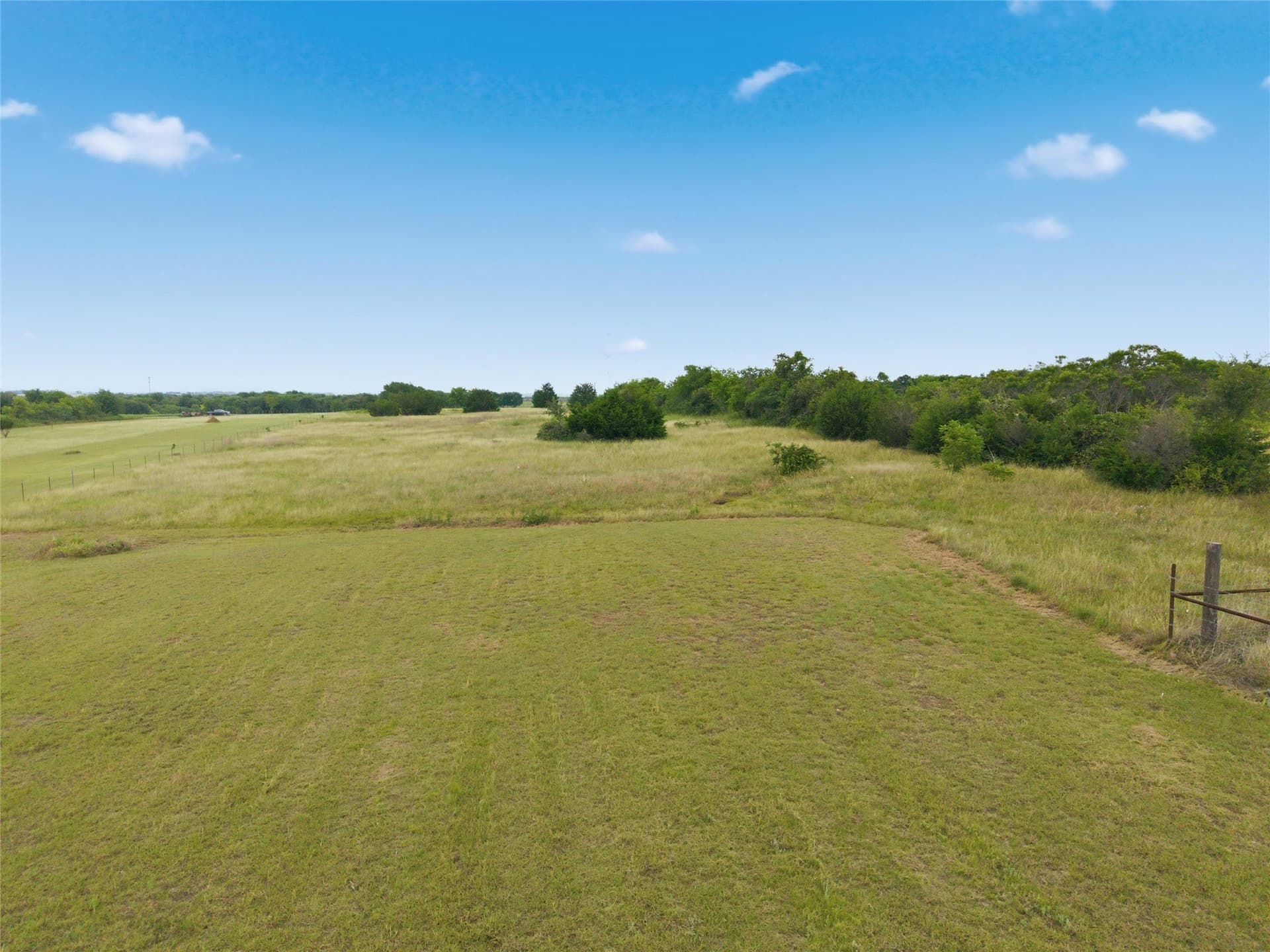 11.53 acres in McLennan County - photo 9