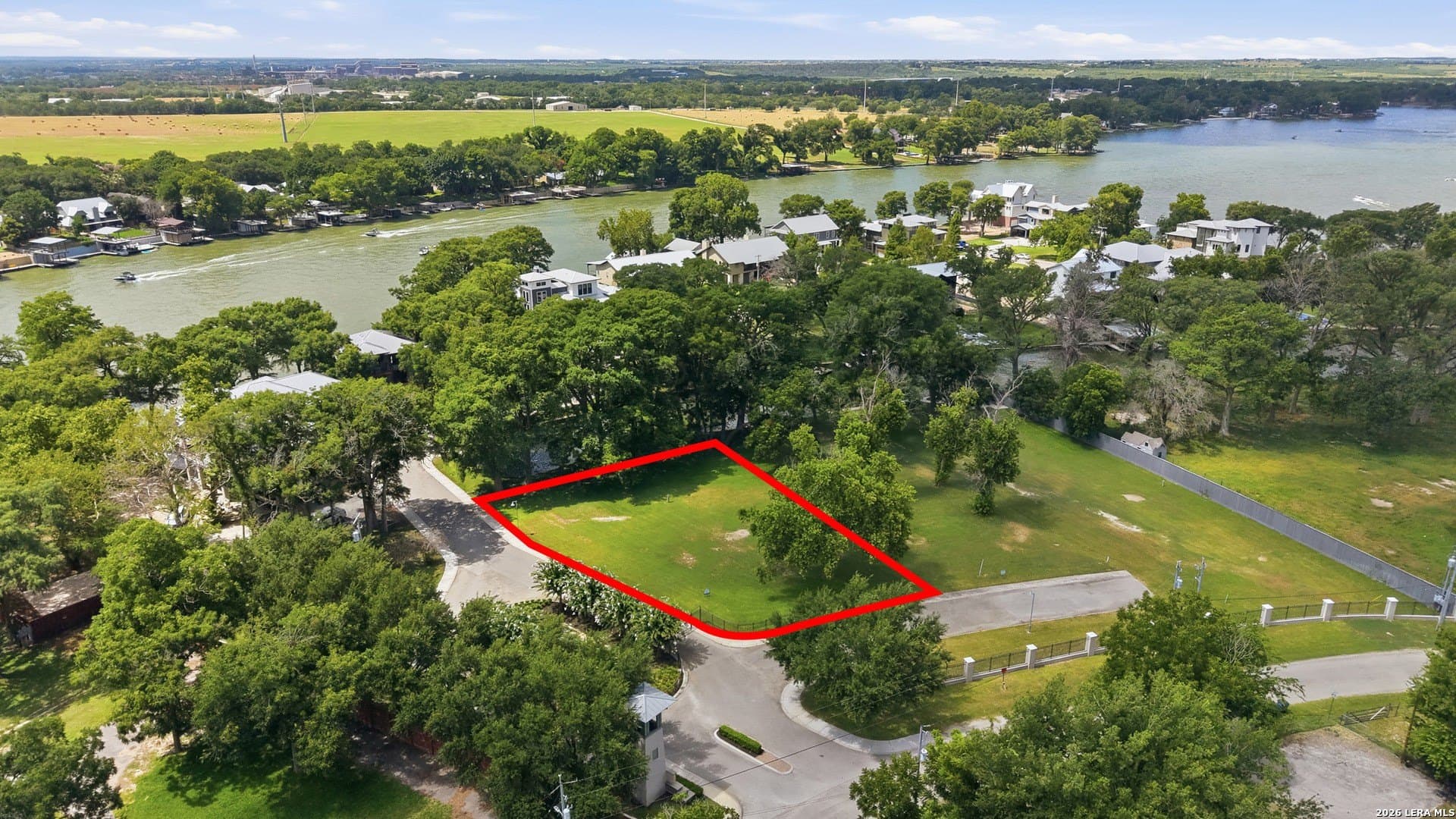 0.52 acres in Guadalupe County - photo 2