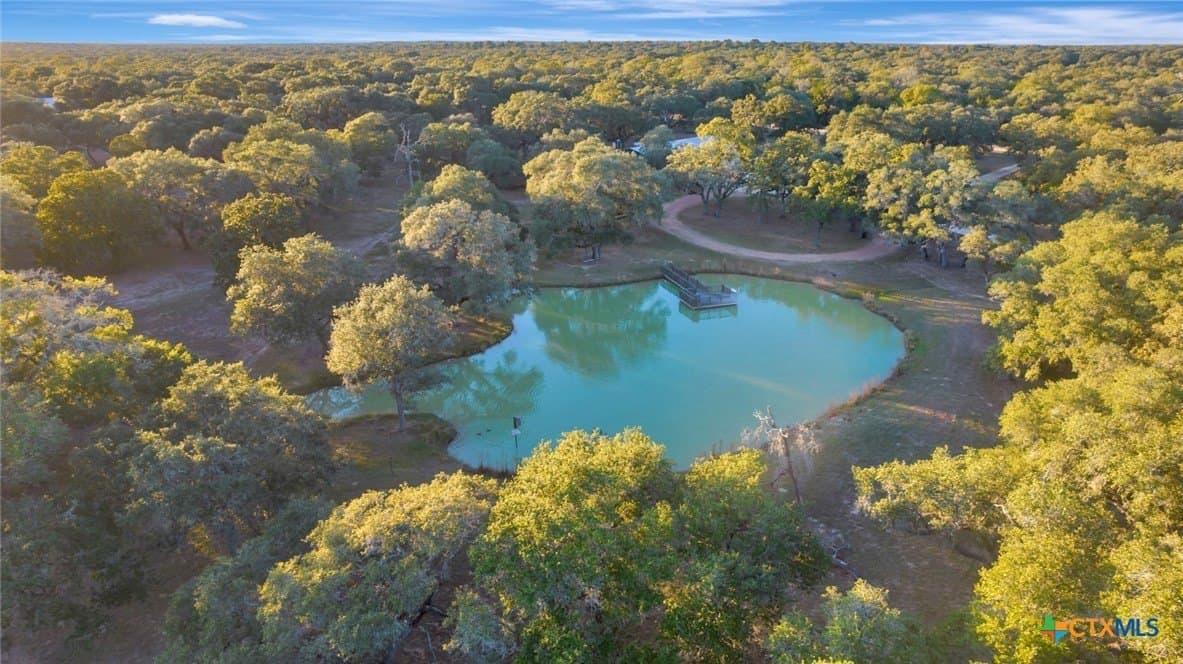 24.66 acres in Lavaca County