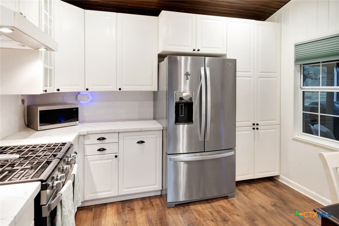 24.66 acres in Lavaca County gallery image 4