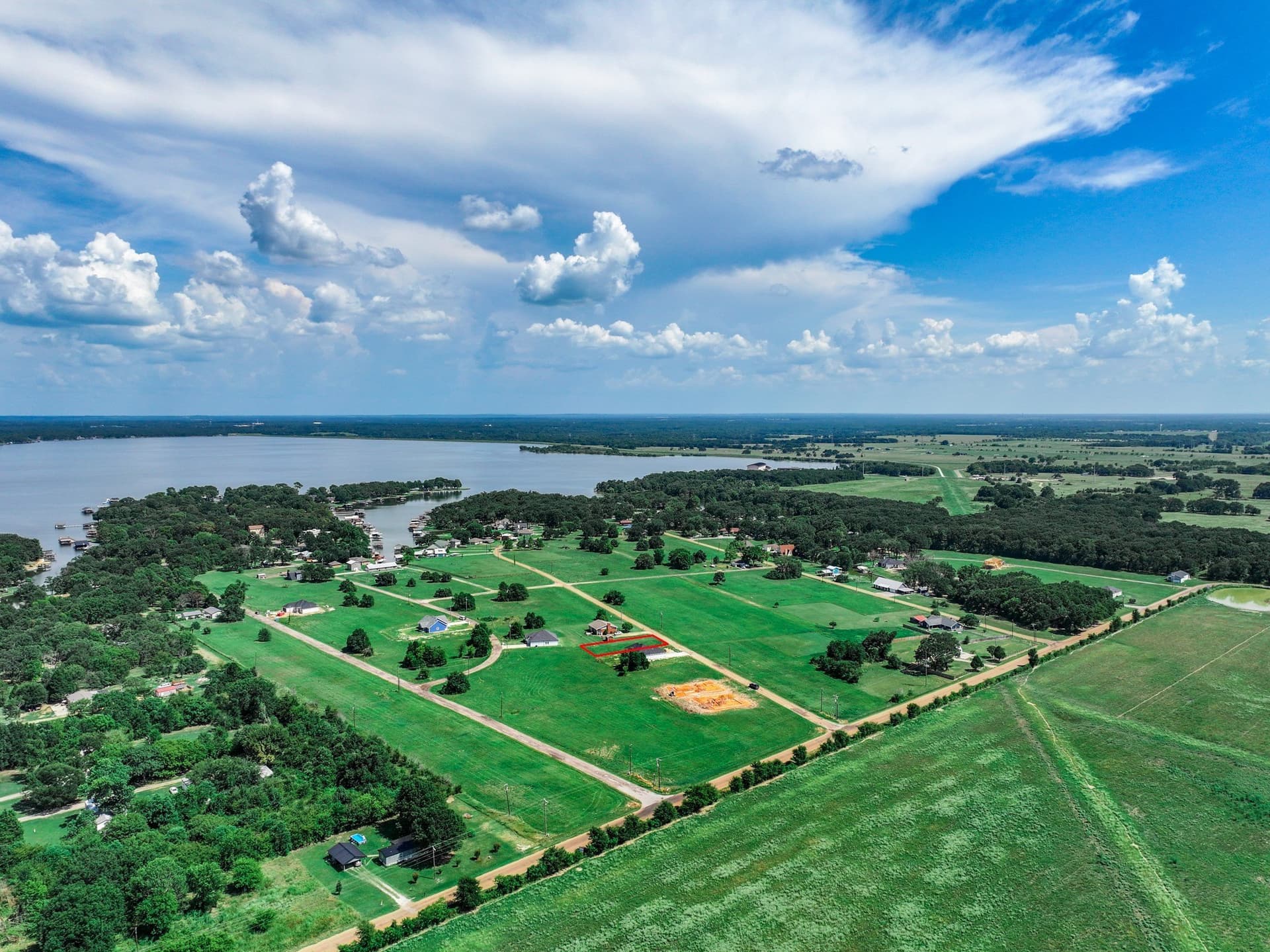 0.19 acres in Henderson County - photo 2
