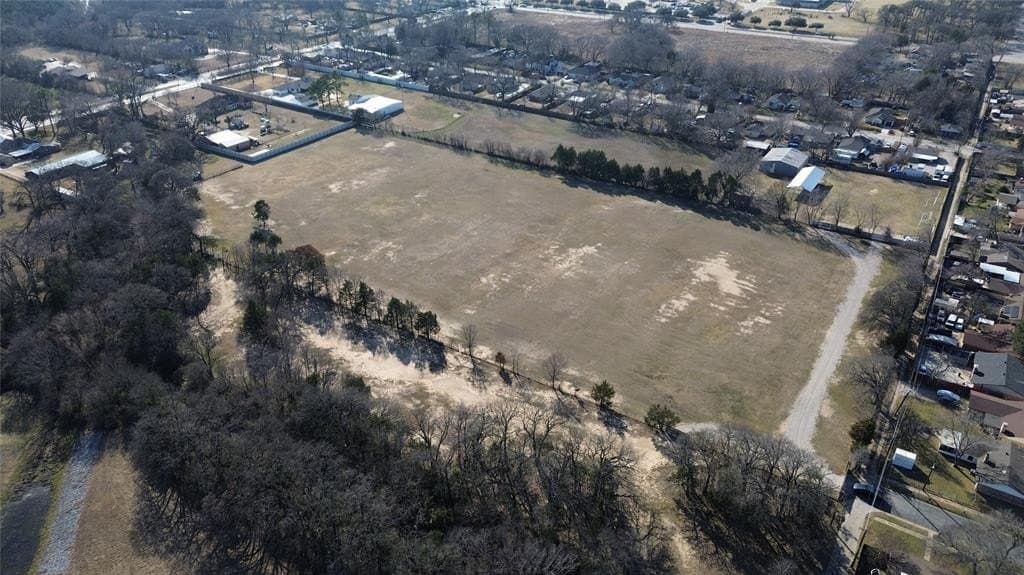 8.99 acres in Dallas County gallery image 3