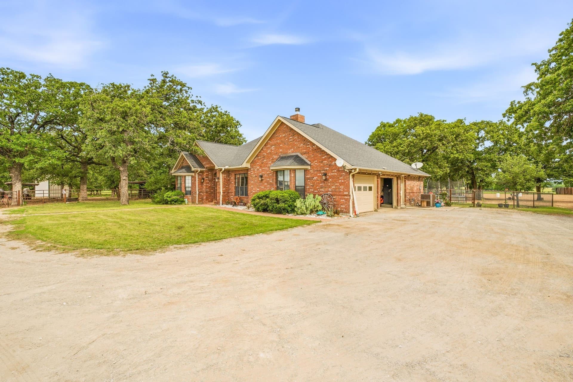 13.75 acres in Erath County gallery image 2
