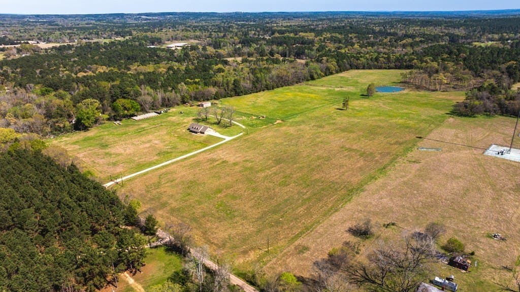 5.6 acres in ANDERSON County - photo 36