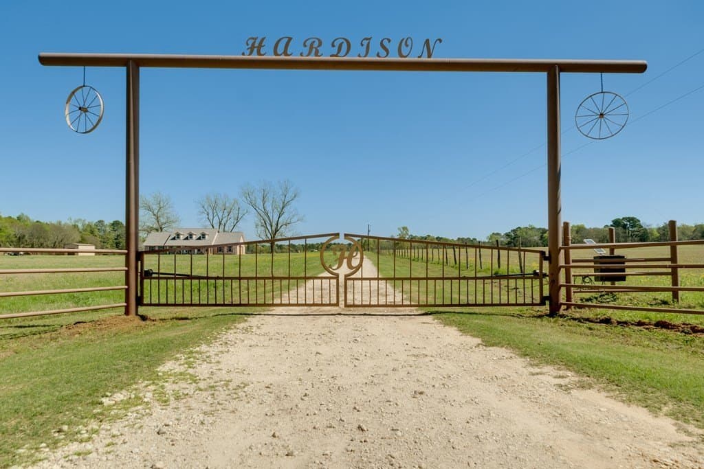 5.6 acres in ANDERSON County - photo 2