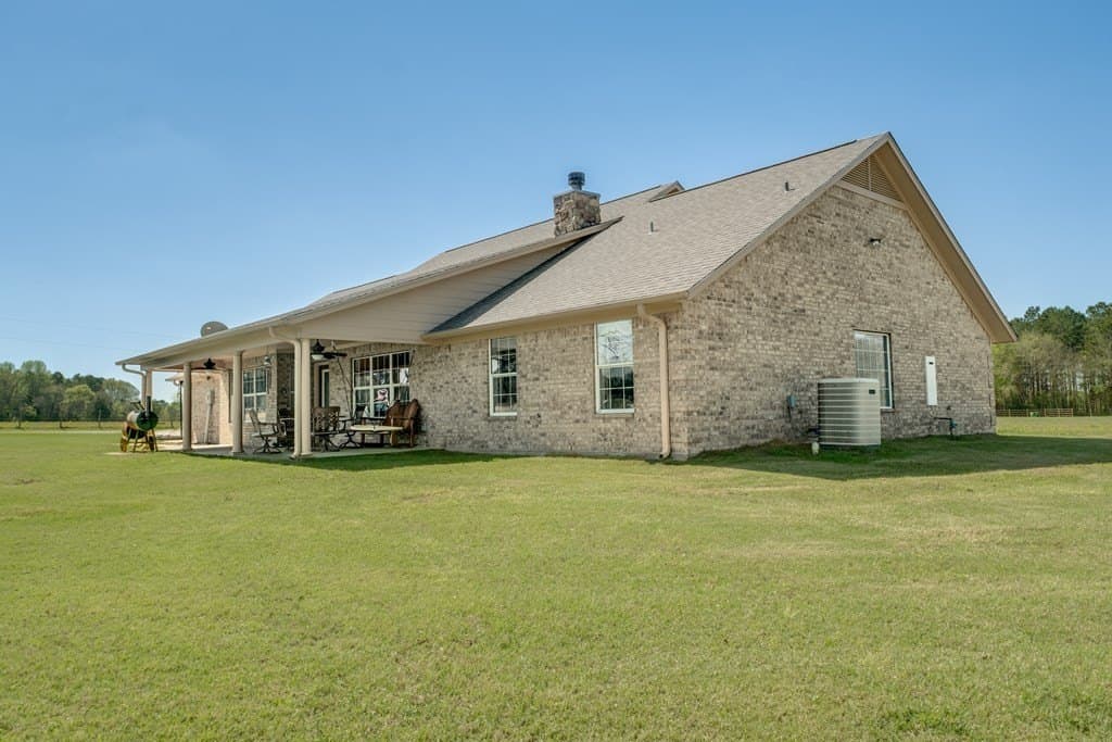 5.6 acres in ANDERSON County - photo 8