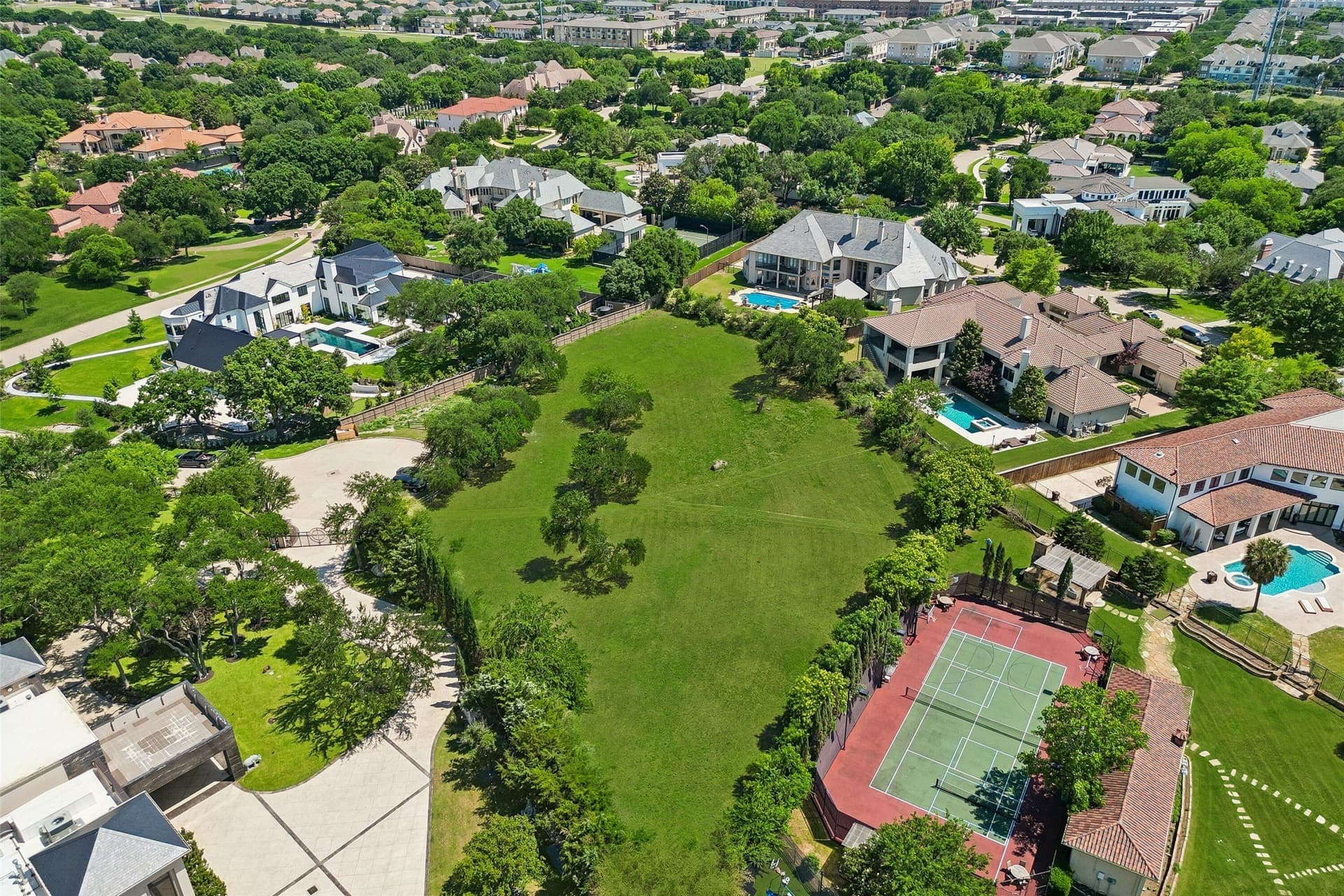 1.5 acres in Denton County gallery image 2