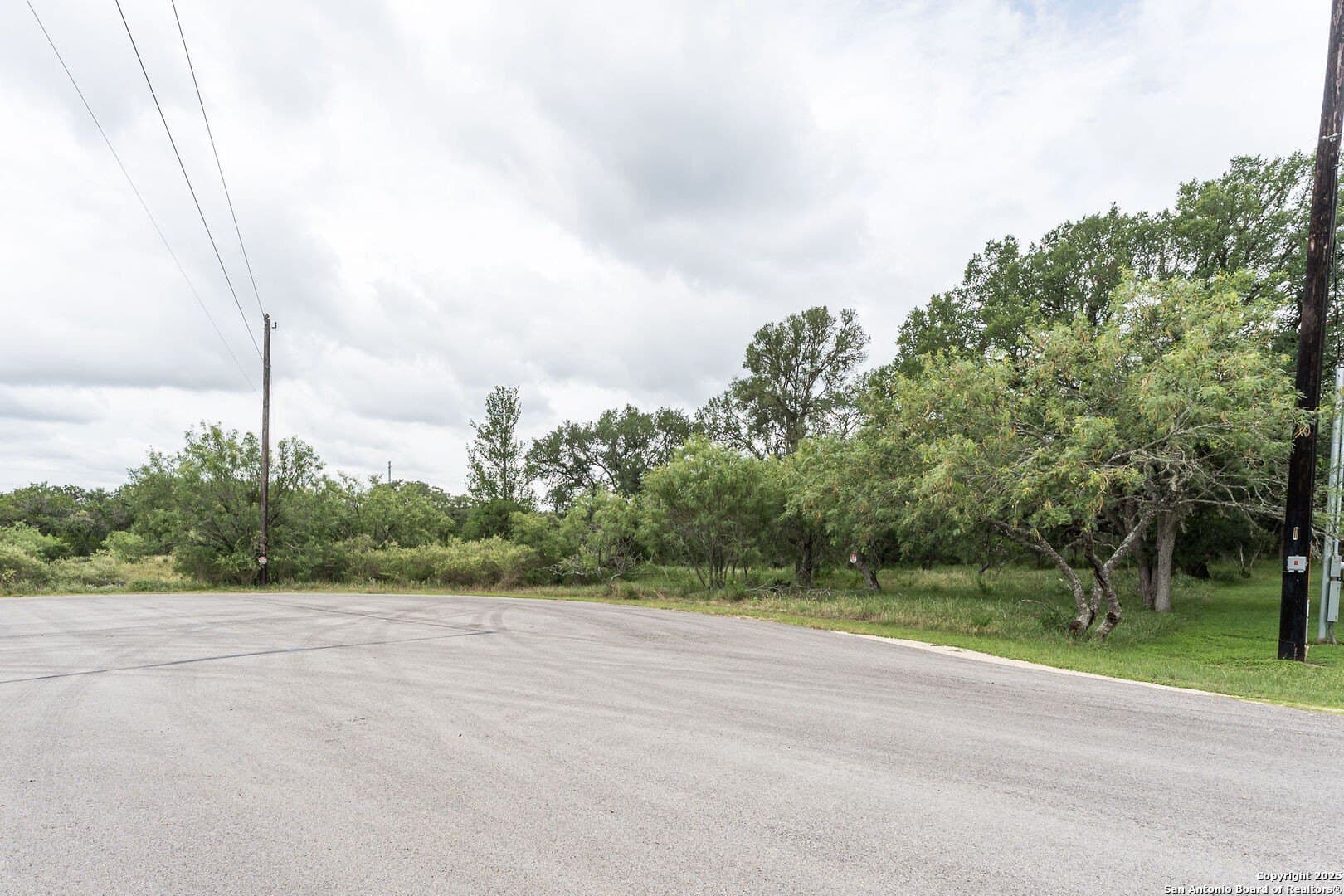 3.77 acres in Comal County