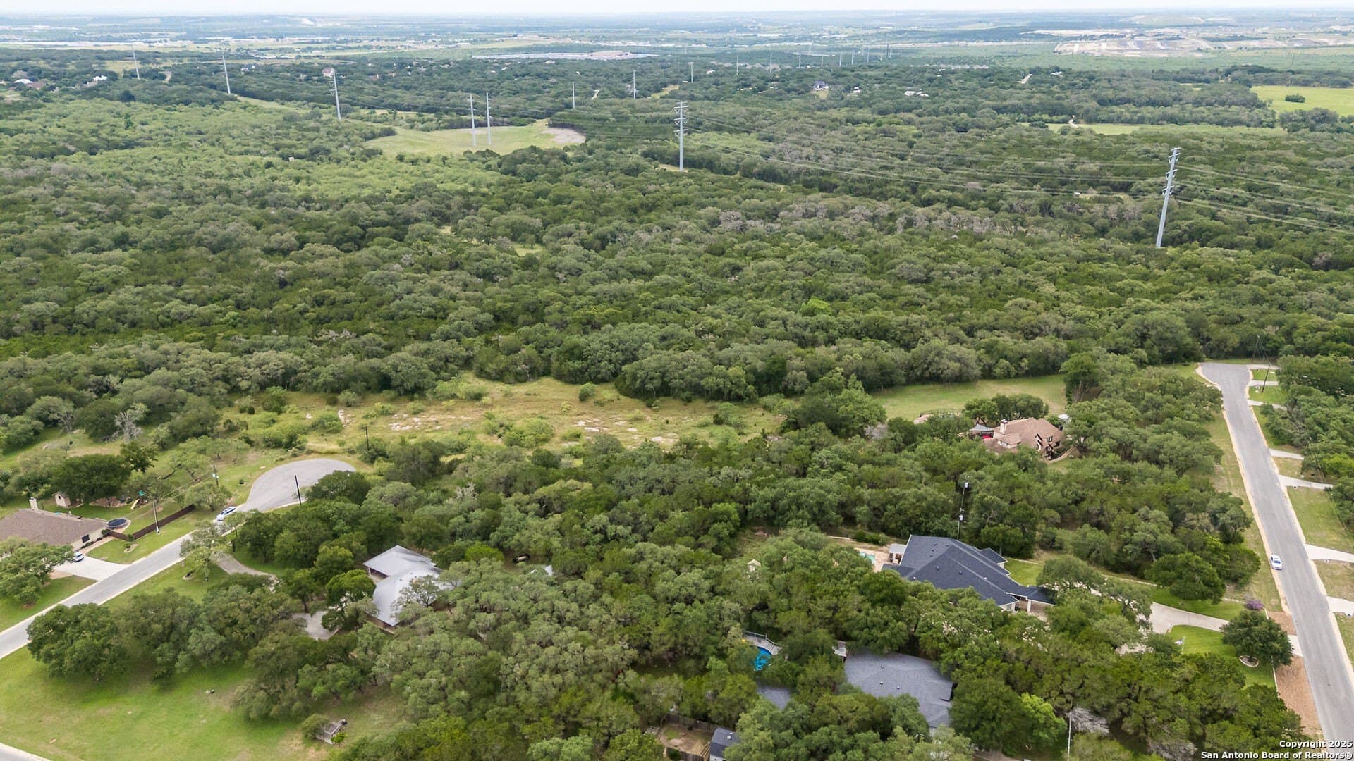 3.77 acres in Comal County gallery image 4