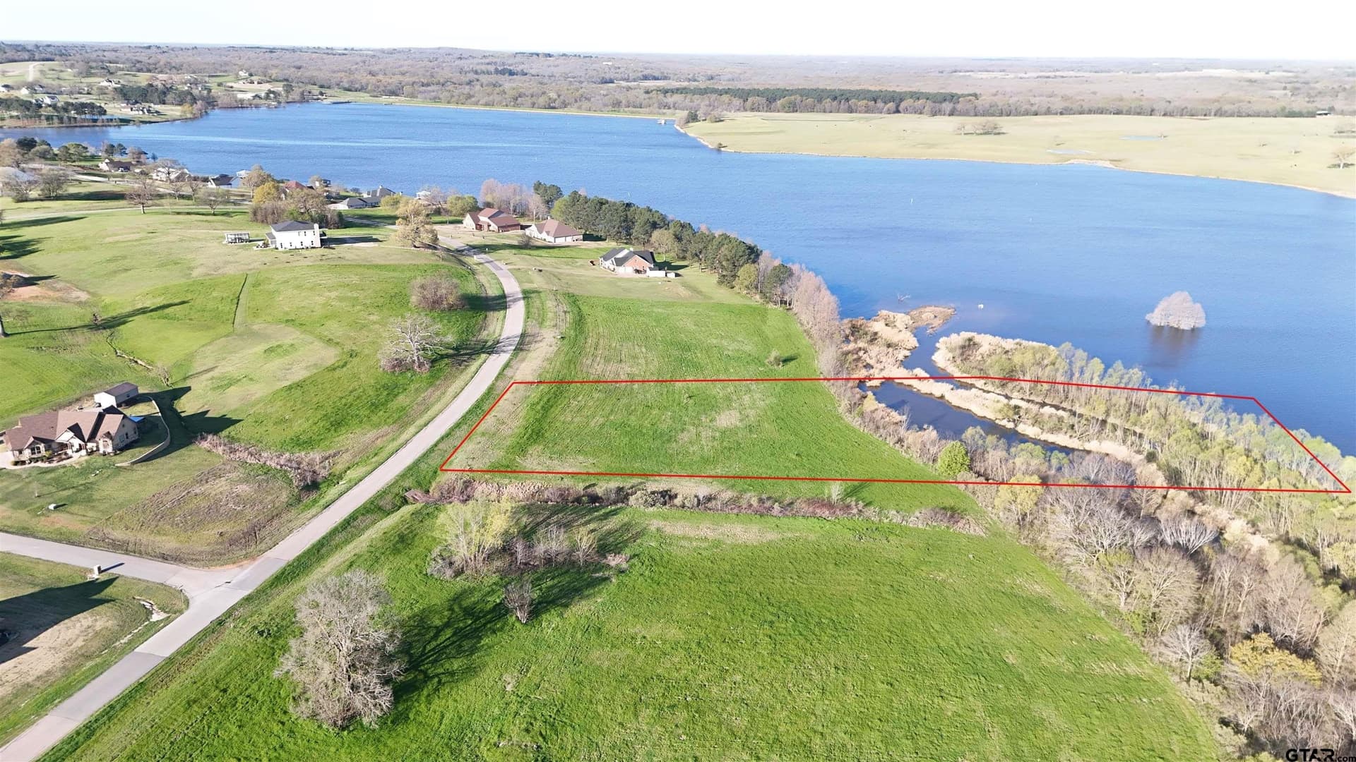 3.08 acres in Henderson County