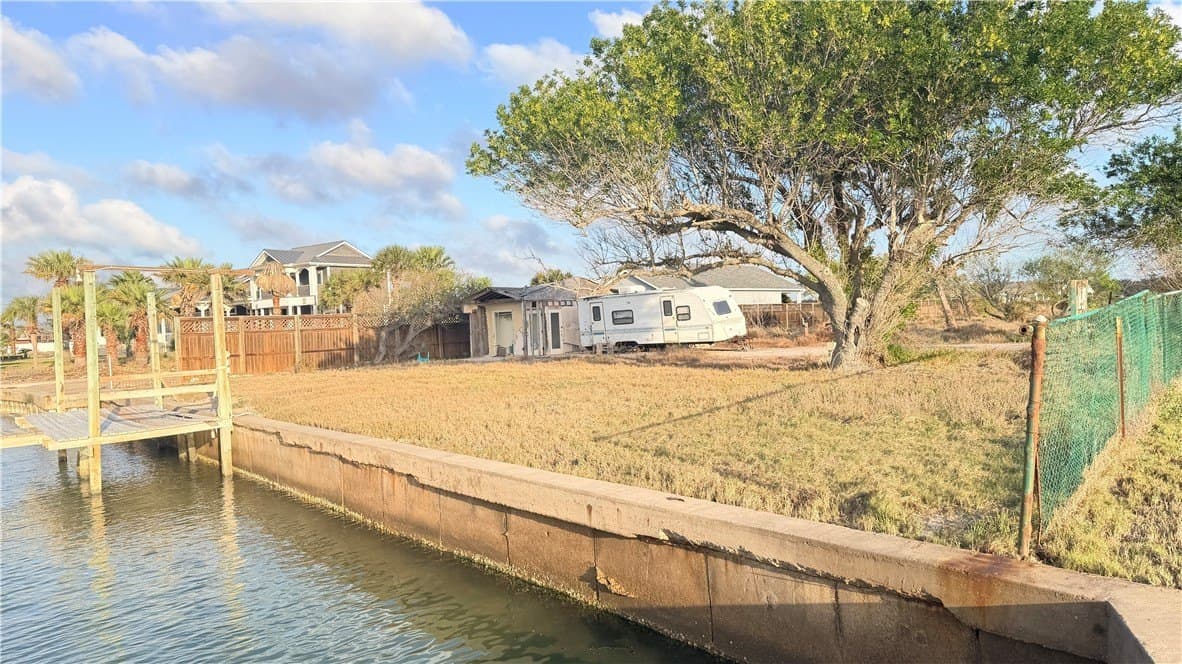 0.95 acres in Aransas County gallery image 2