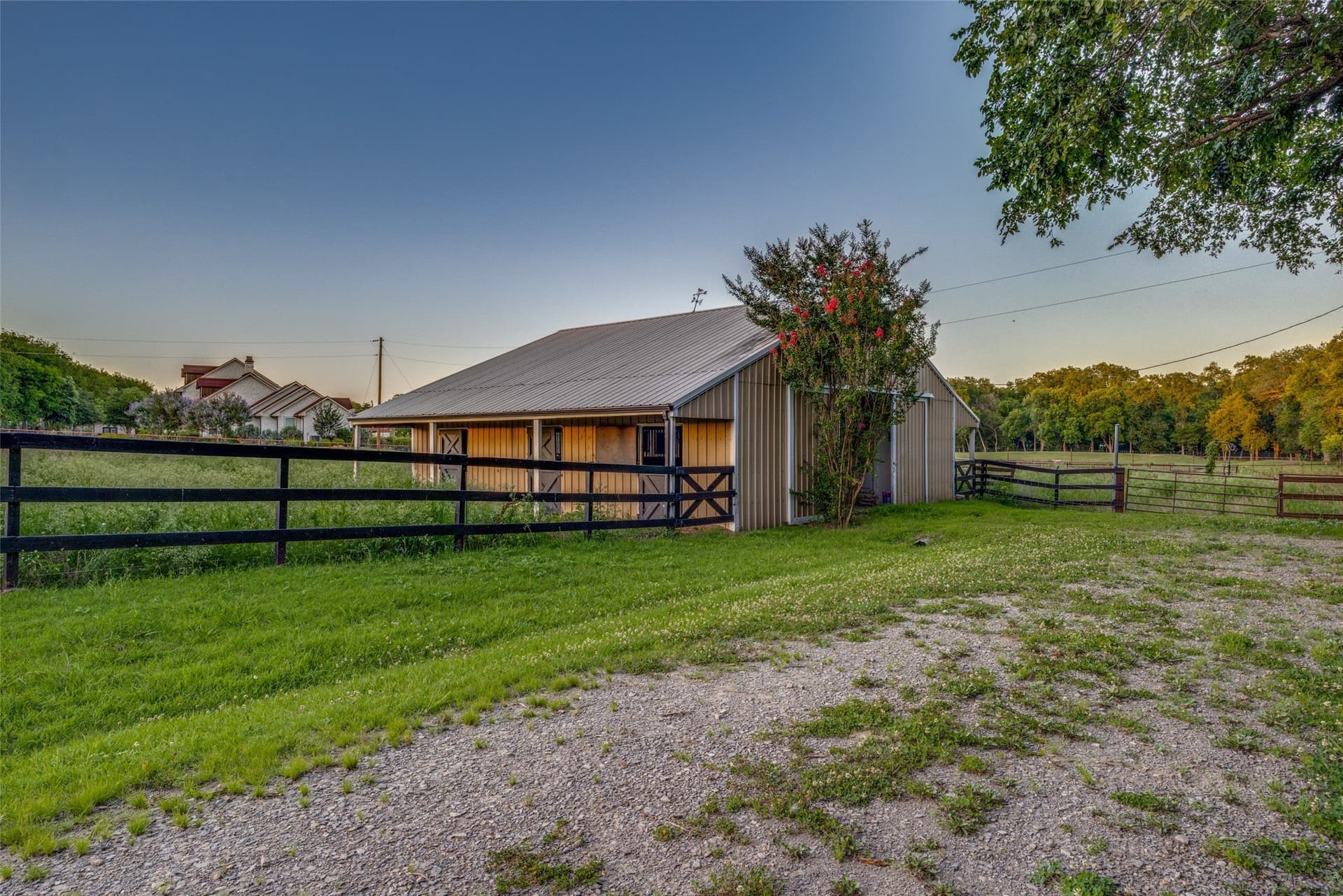 10 acres in Collin County gallery image 3
