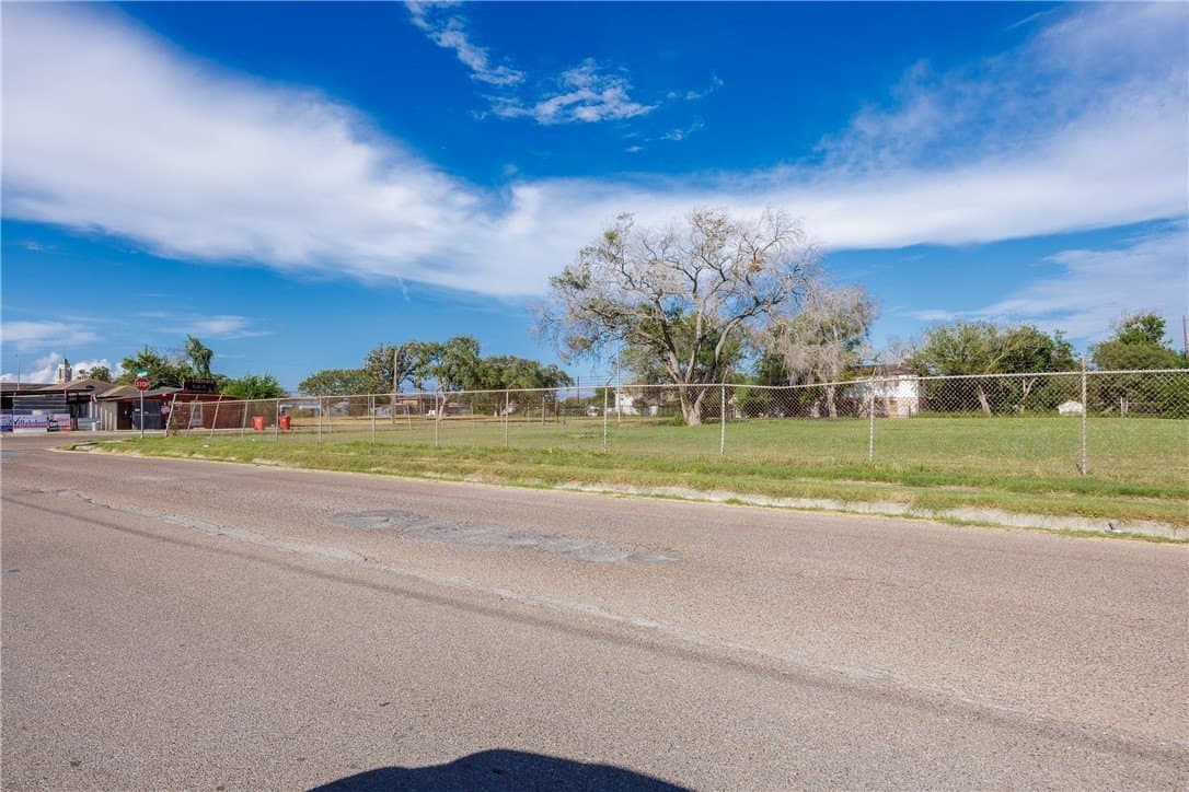 1.41 acres in Nueces County gallery image 2