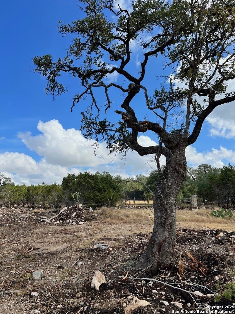 1.06 acres in Kendall County - photo 13