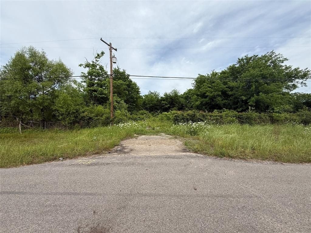 0.5 acres in Red River (TX) County gallery image 2