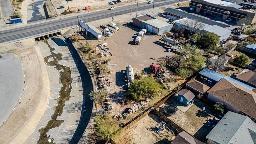 52,272 acres in Maverick County gallery image 3