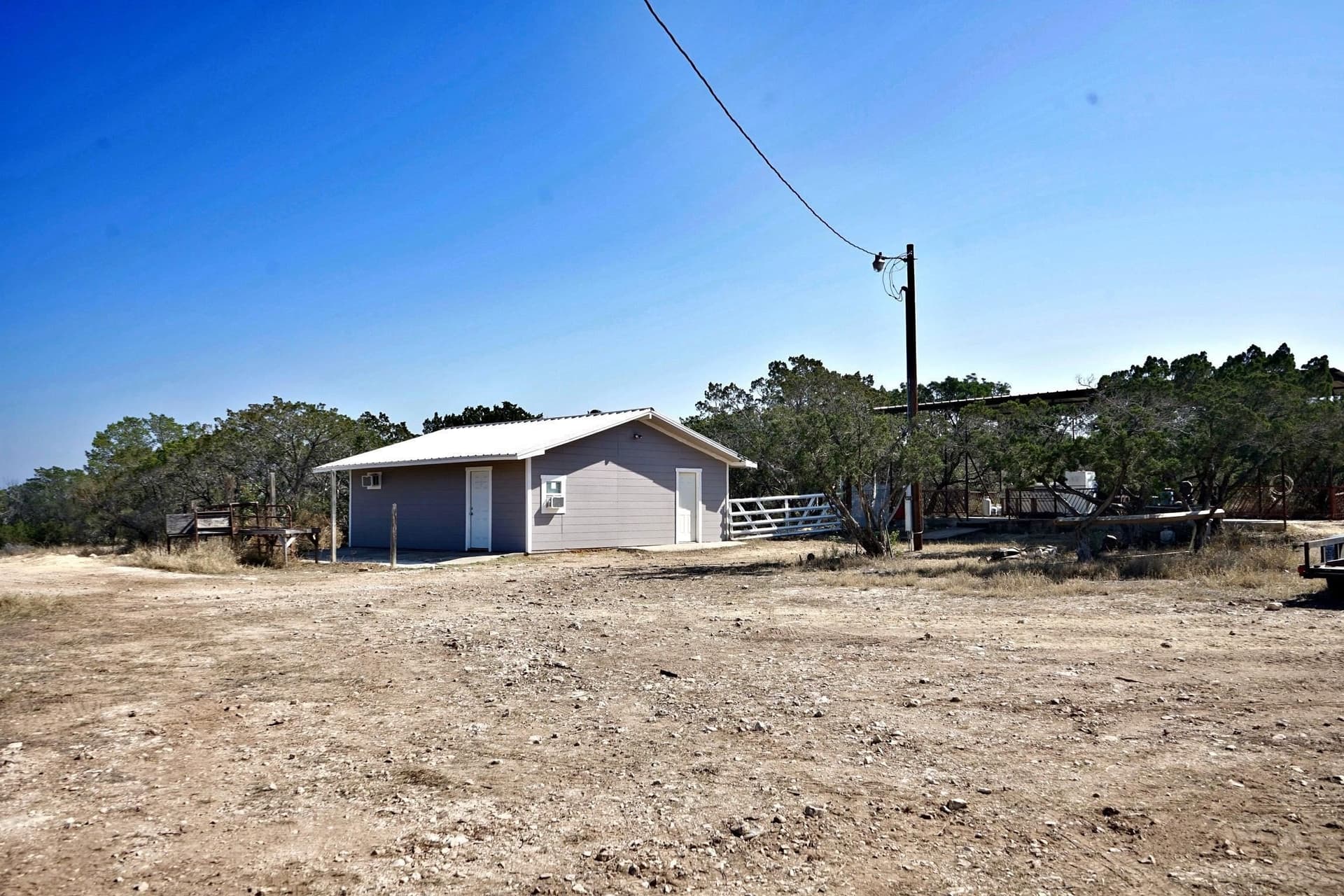 387 acres in Val Verde County gallery image 3