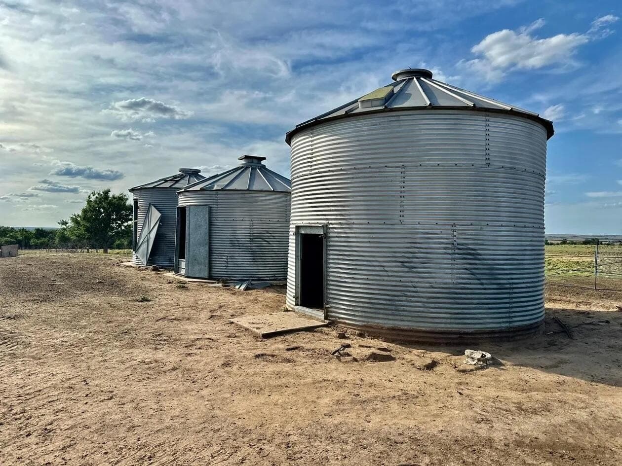 183.18 acres in Wheeler County - photo 48