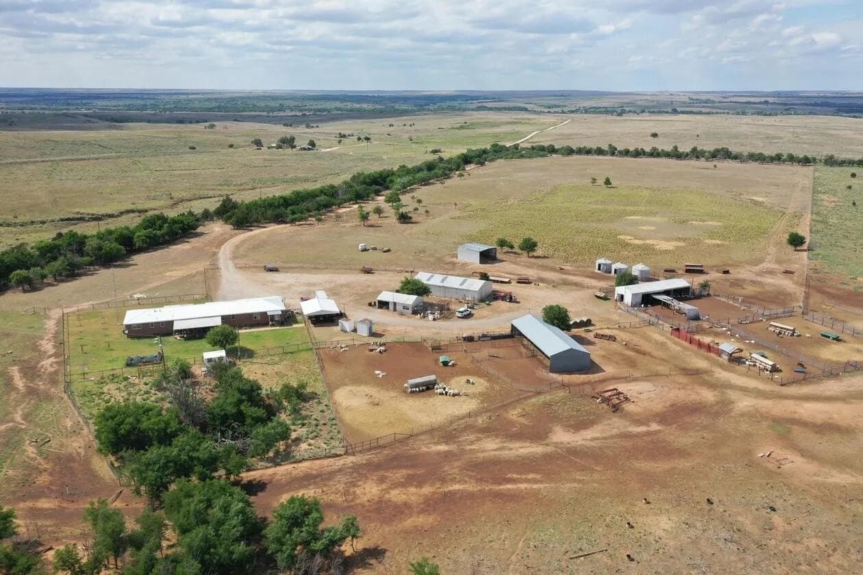 183.18 acres in Wheeler County