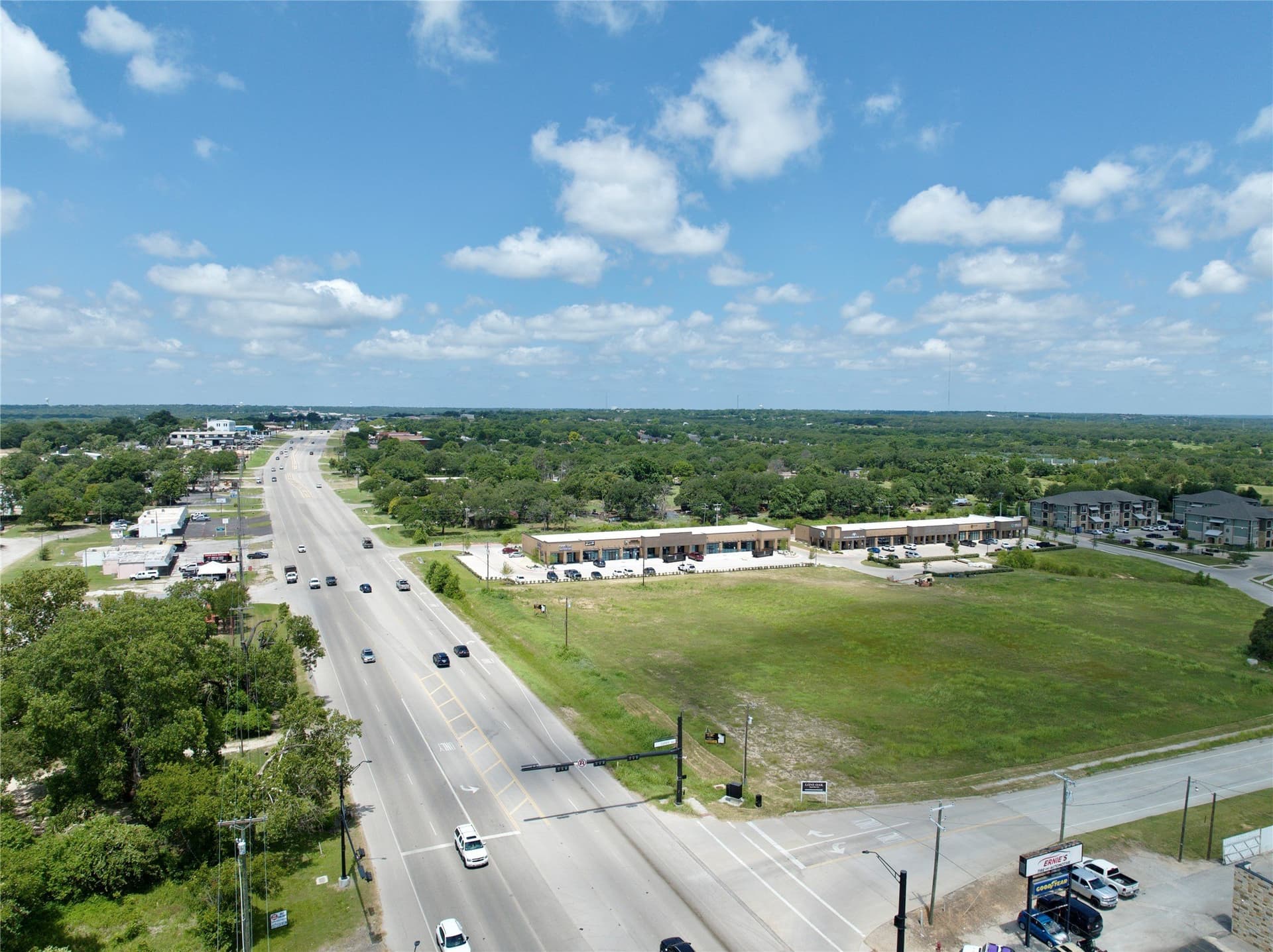 1.51 acres in Parker County gallery image 3
