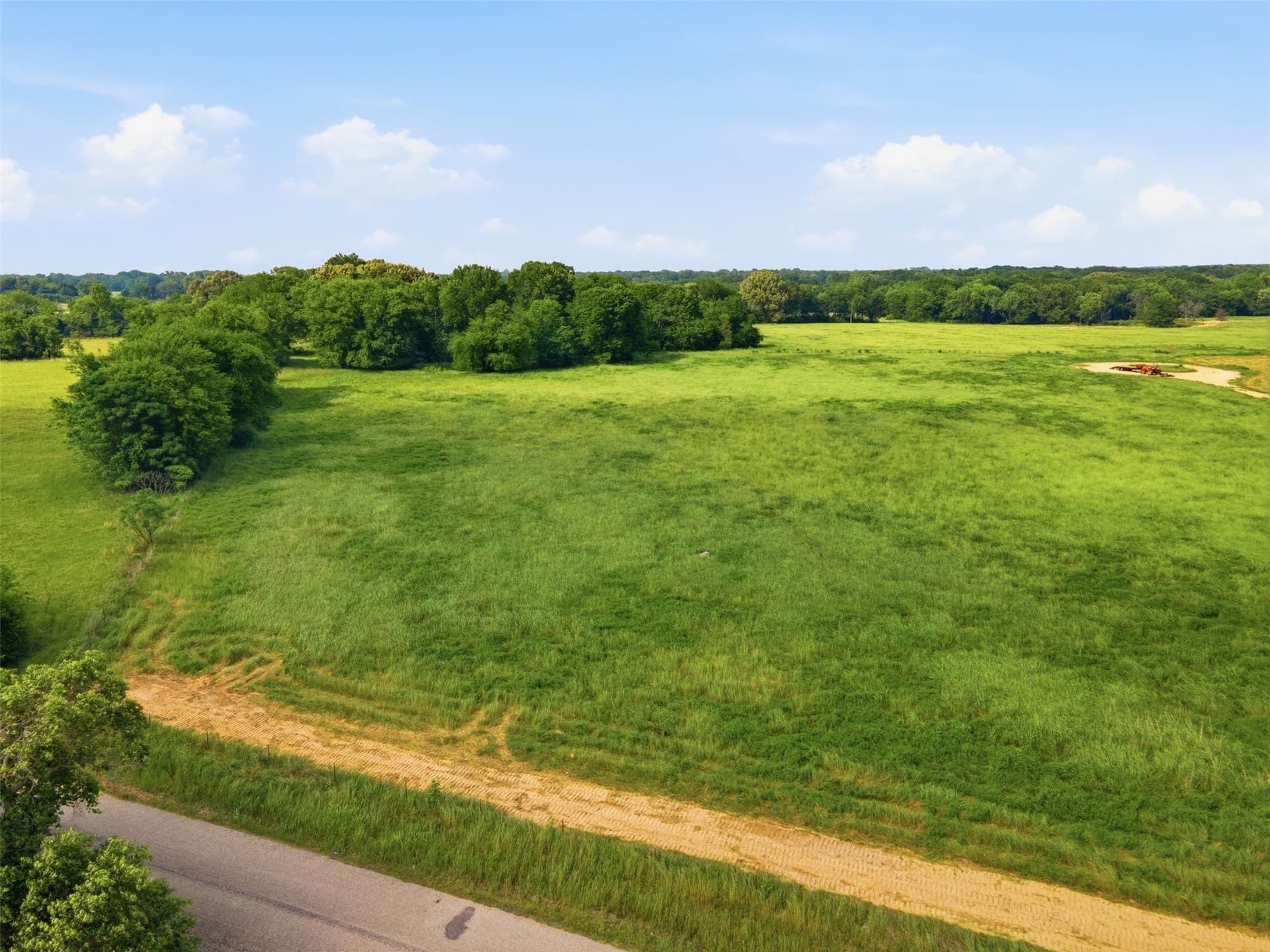 8.75 acres in Titus County gallery image 2
