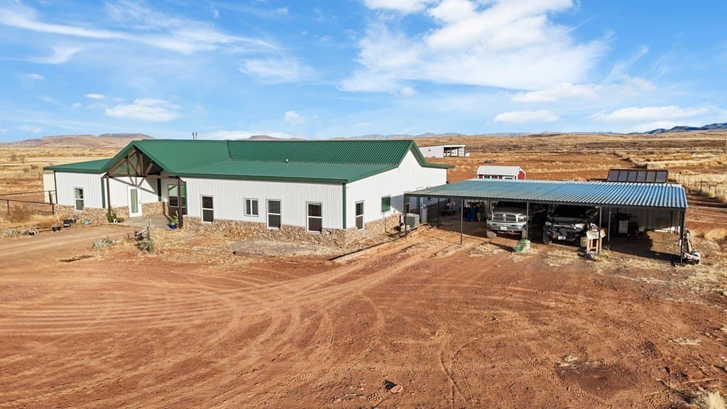 13.66 acres in Brewster County gallery image 2