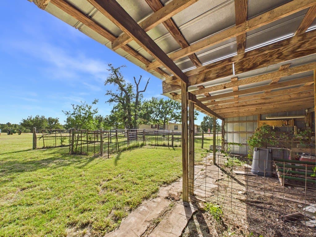 7.72 acres in Gillespie County - photo 32