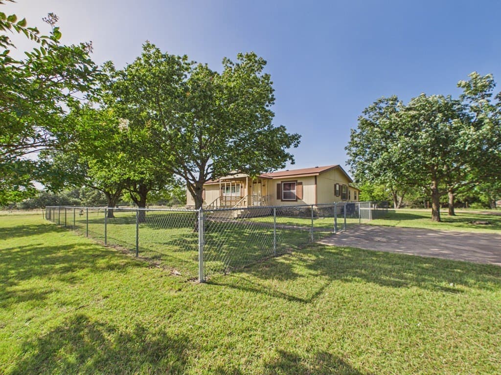 7.72 acres in Gillespie County - photo 9