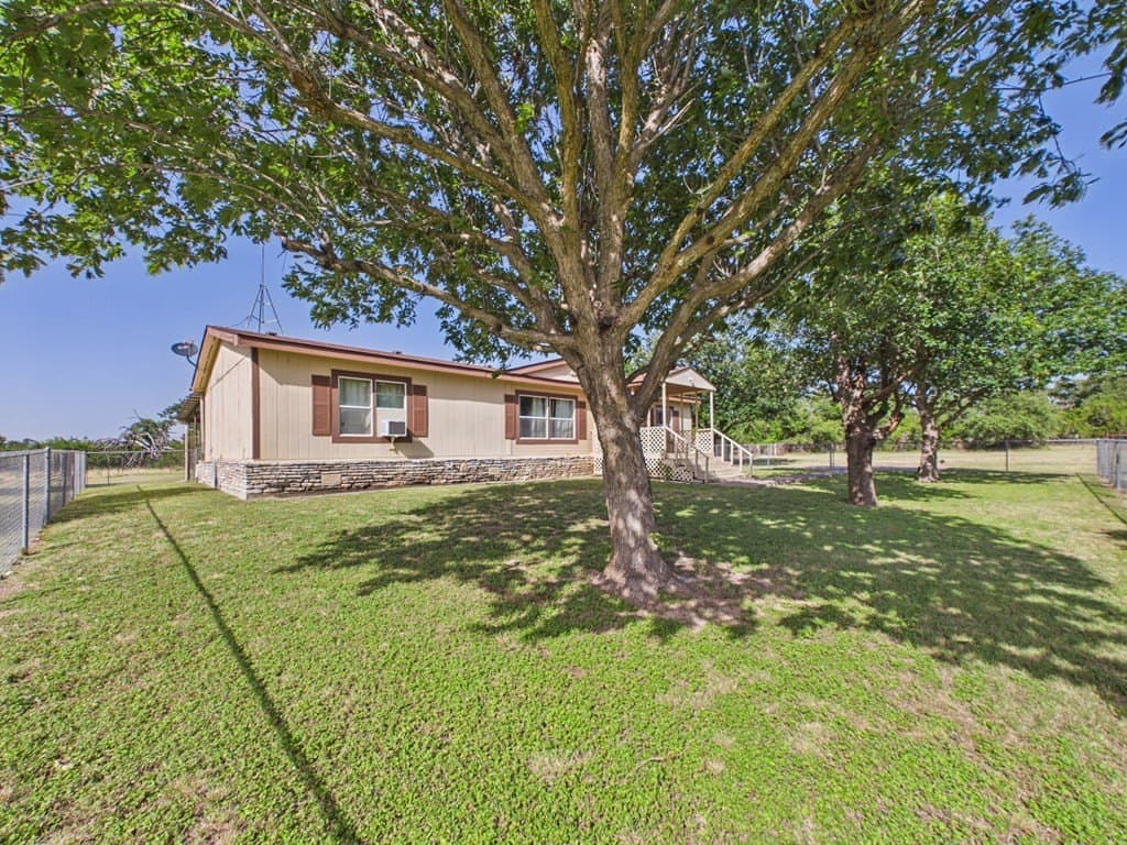 7.72 acres in Gillespie County - photo 7