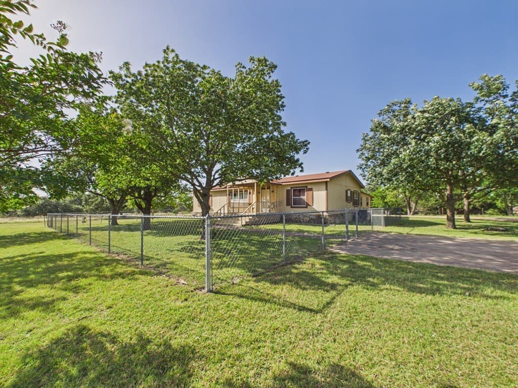 7.72 acres in Gillespie County - photo 10