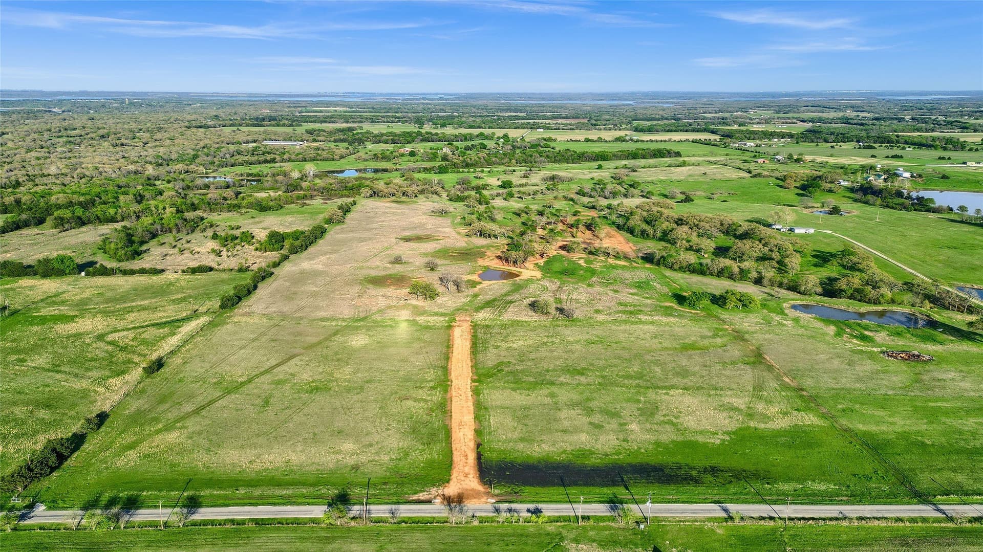 1.19 acres in Grayson County gallery image 3