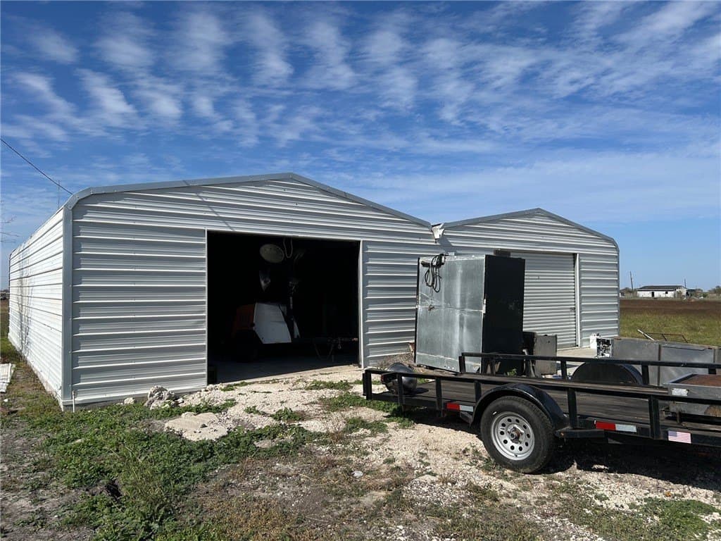 5.01 acres in Nueces County