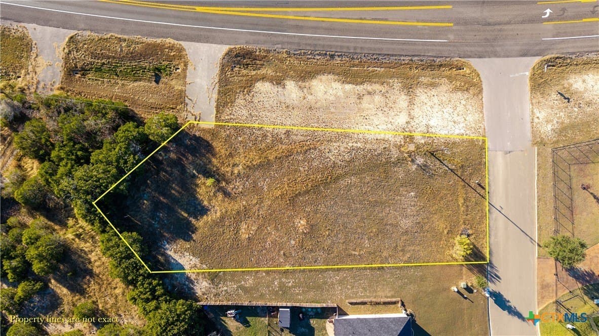 0.58 acres in Bell County - photo 4